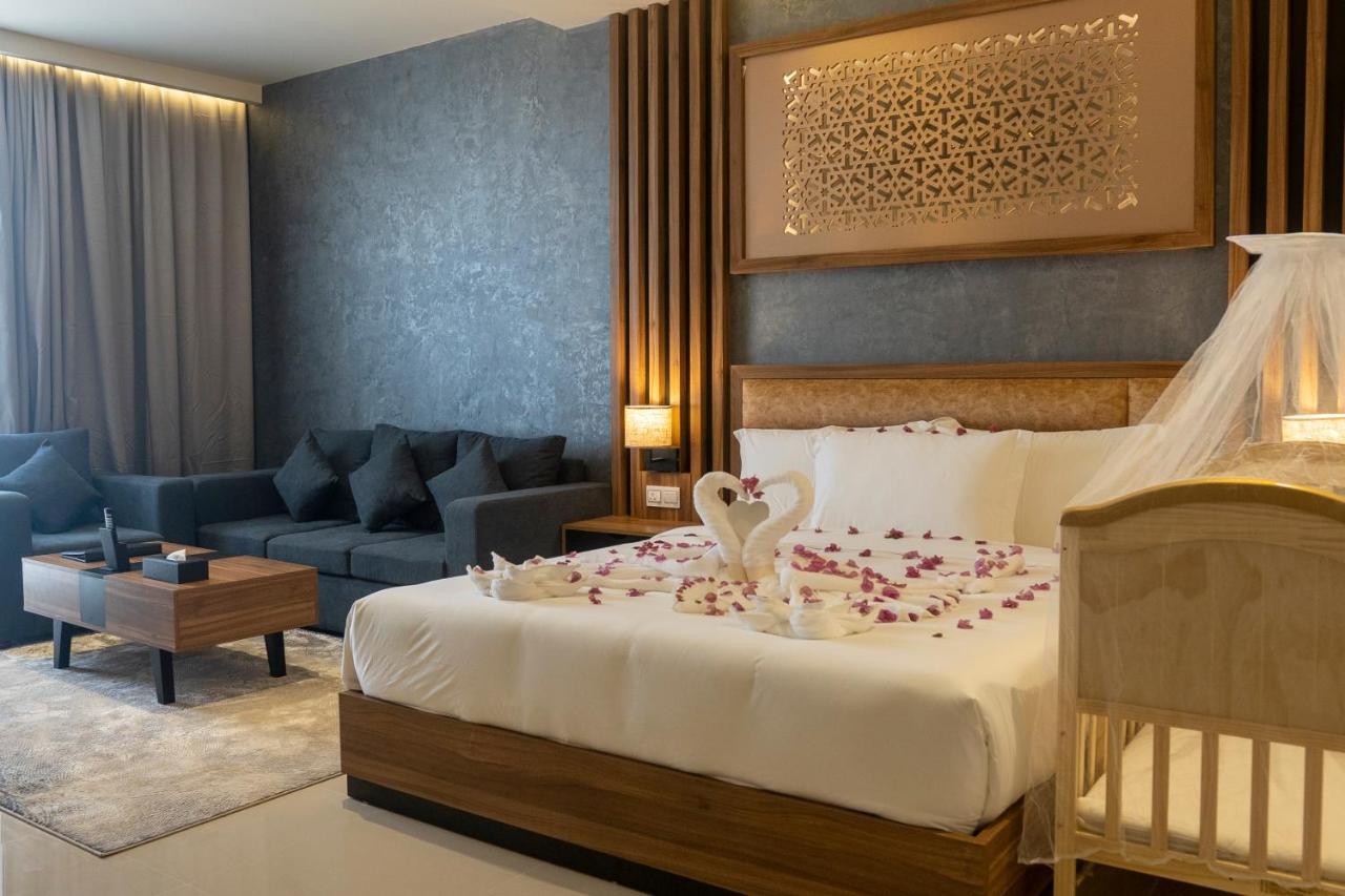 The Plaza Hotel & Resort Salalah Exterior foto