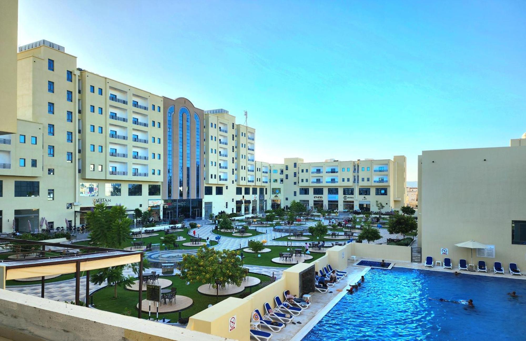 The Plaza Hotel & Resort Salalah Exterior foto